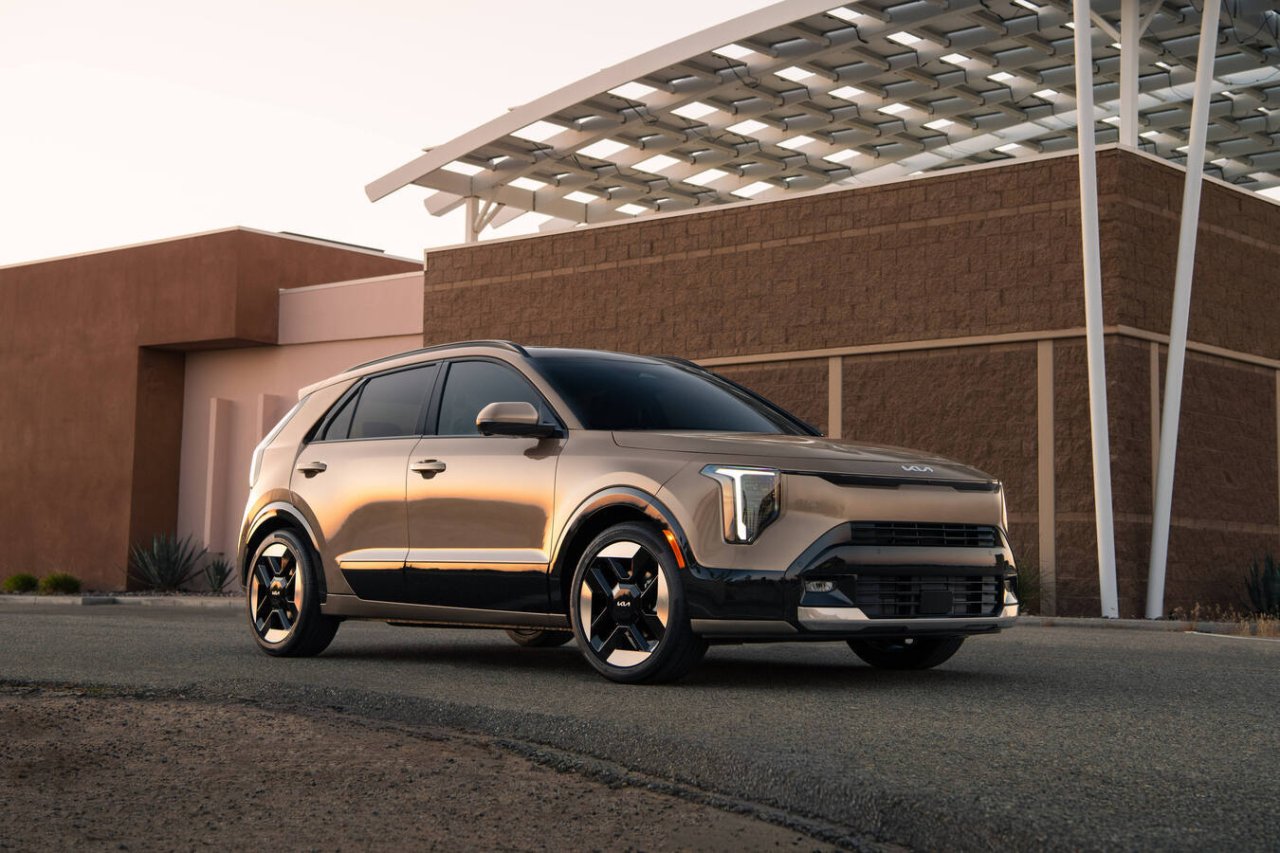 24875-2027-niro.jpg