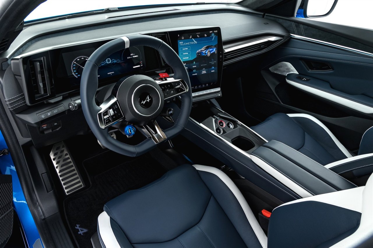 alpine-a390-gt-1-14.jpg