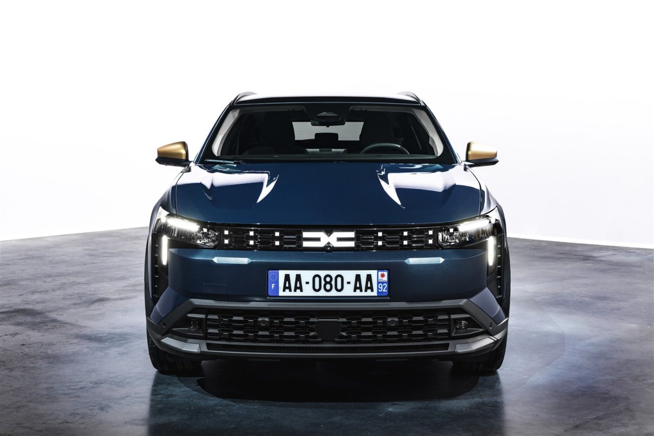 dacia-striker-4x4-interieur-adriencortesi-9-4.jpg