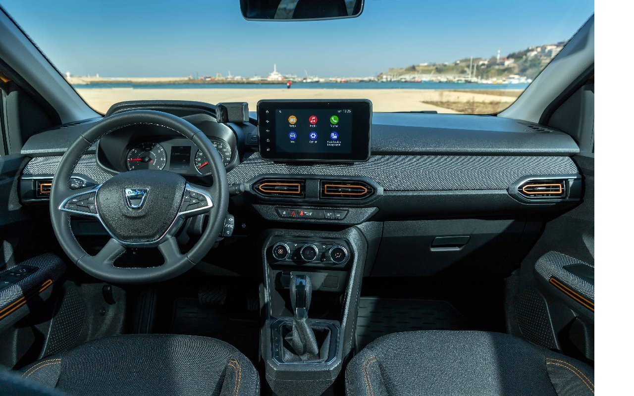 yeni-sandero-stepway-kokpit.jpg