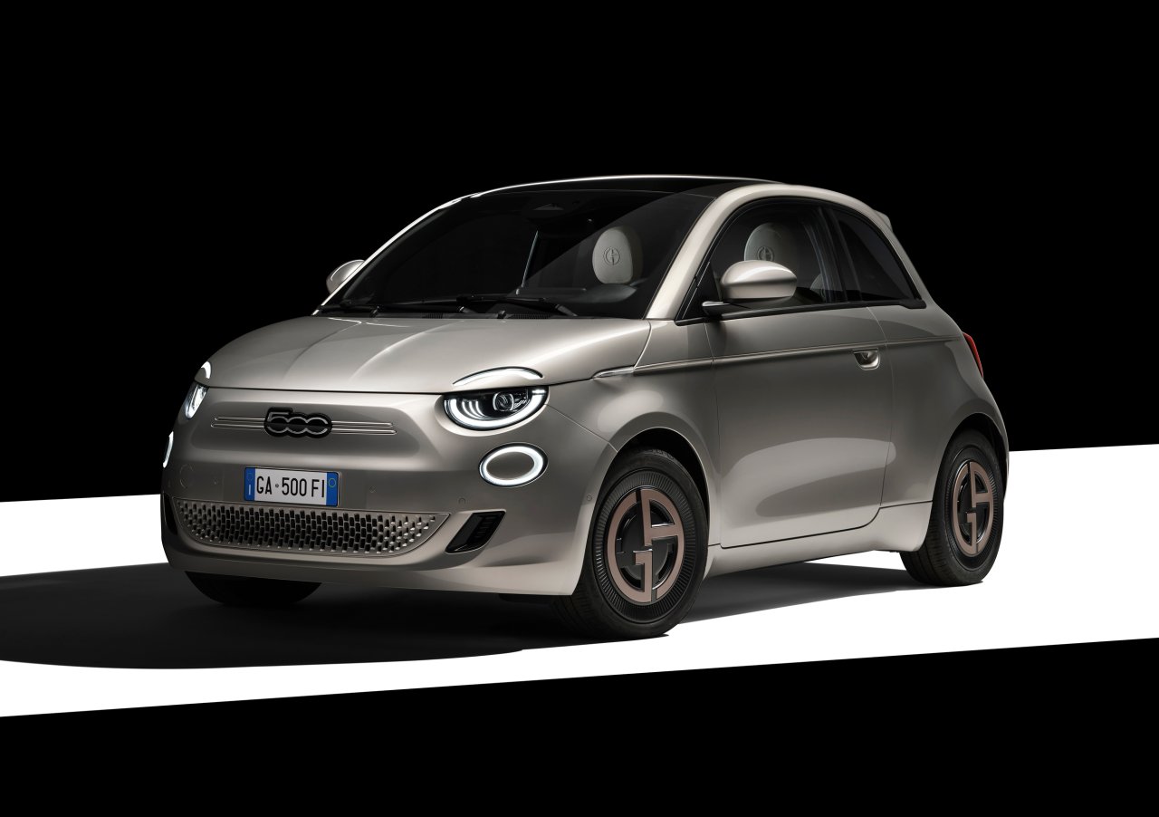 fiat-500e-giorgio-armani-collectors-edition-3.jpg