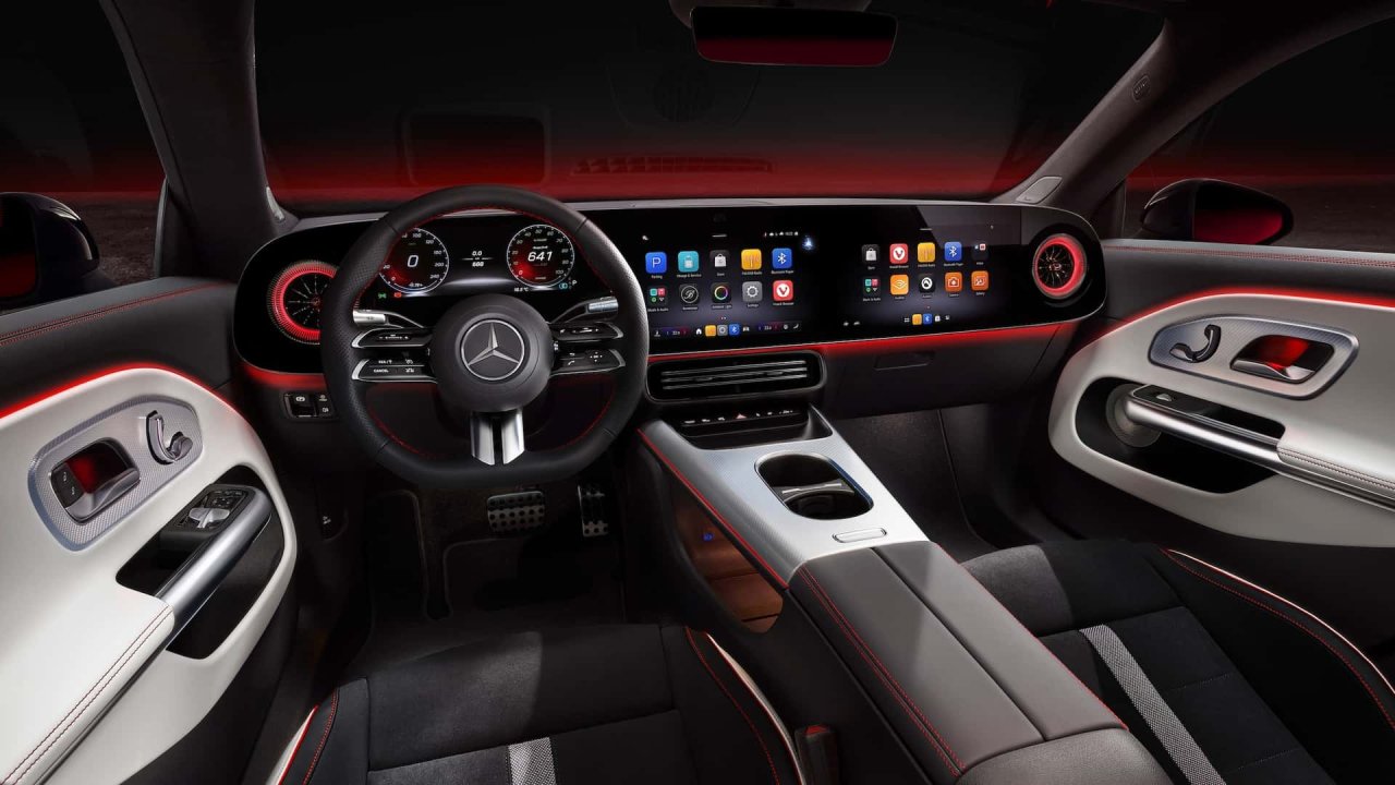 mercedes-benz-cla-cockpit.jpg