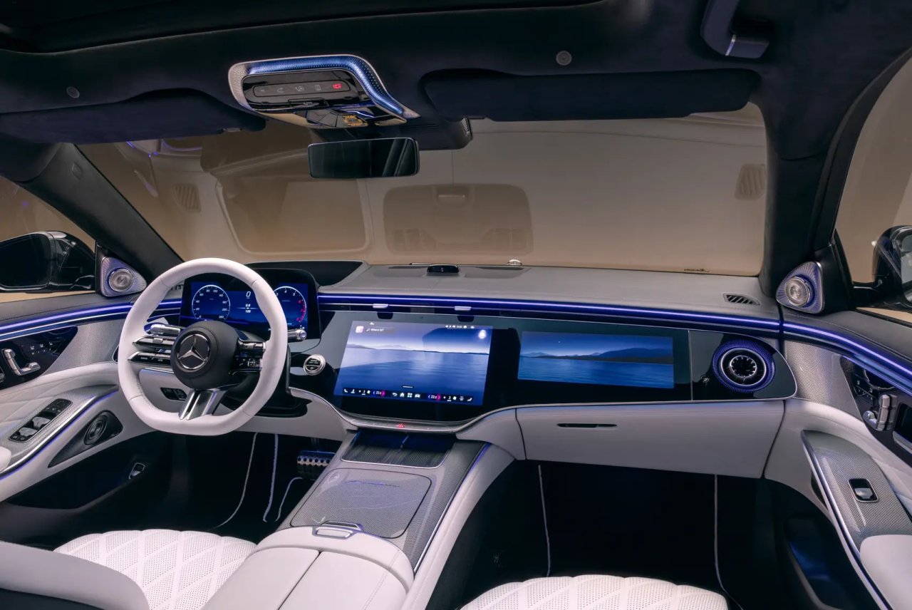 mercedes-s-class-kokpit.webp