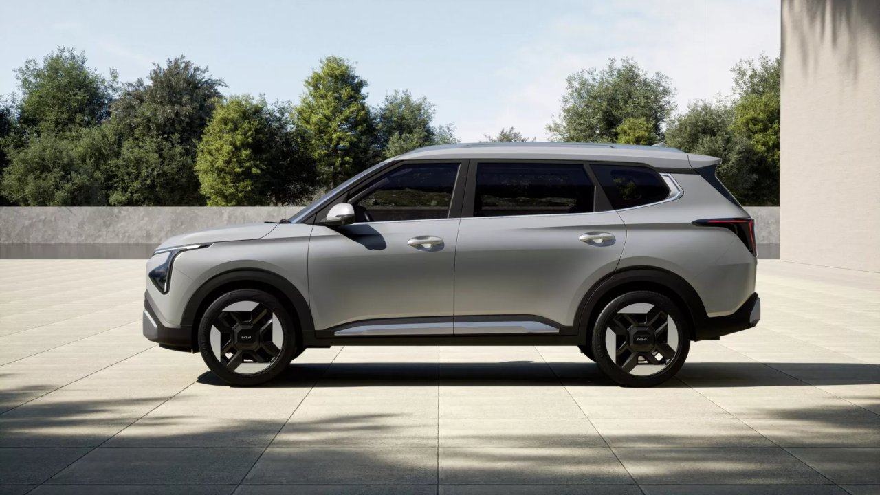 kia-carens-clavis3.webp