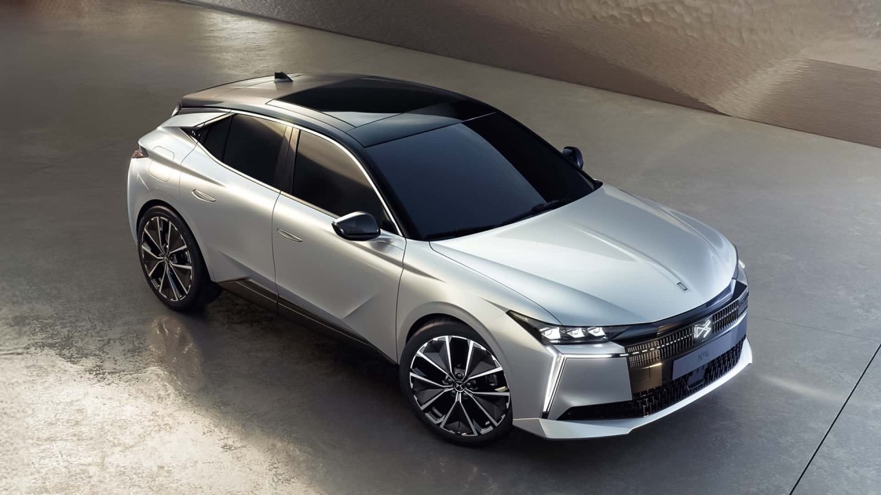 ds-n4-pallas-bluehdi.jpg