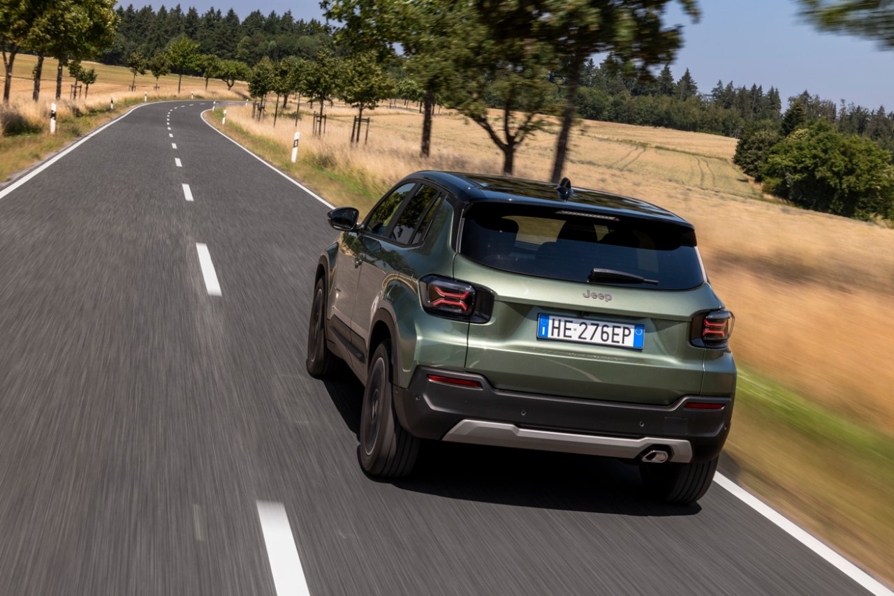 yeni-jeep-avenger-4.jpg