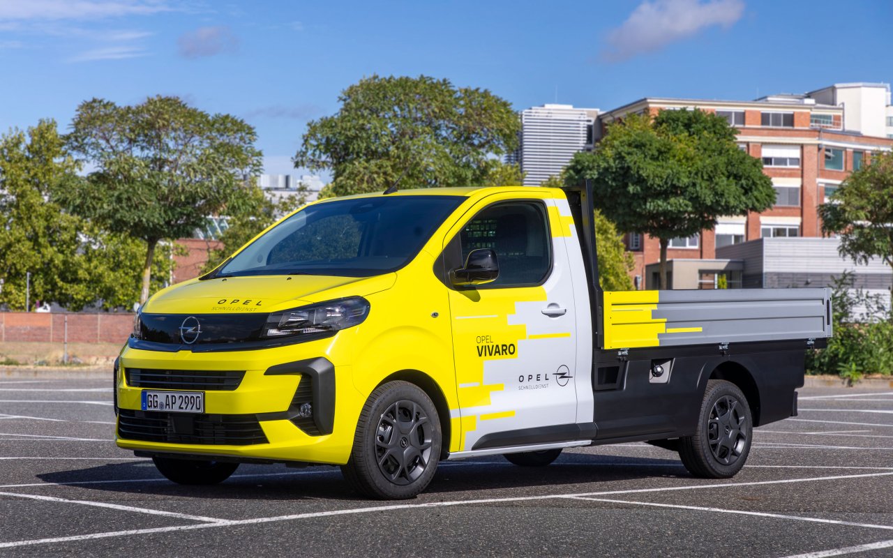 opel-vivaro-kamyonet-1.jpg