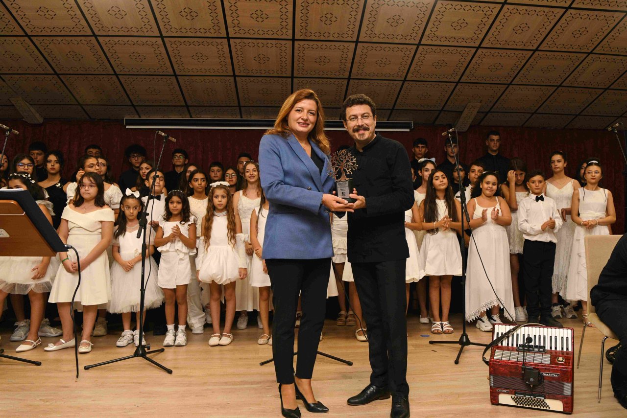 otokoc-otomotiv-pazarlama-lideri-esra-baser.jpg