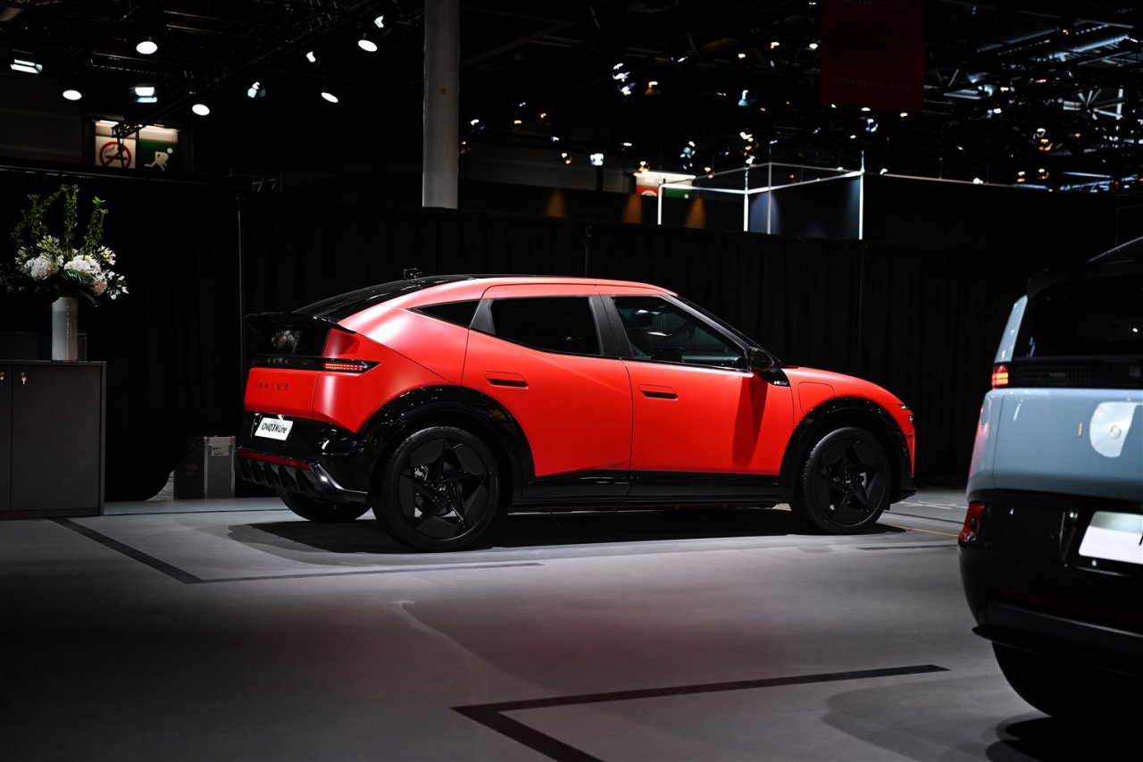hyundai-paris-motor-show-2026-007-1.jpg