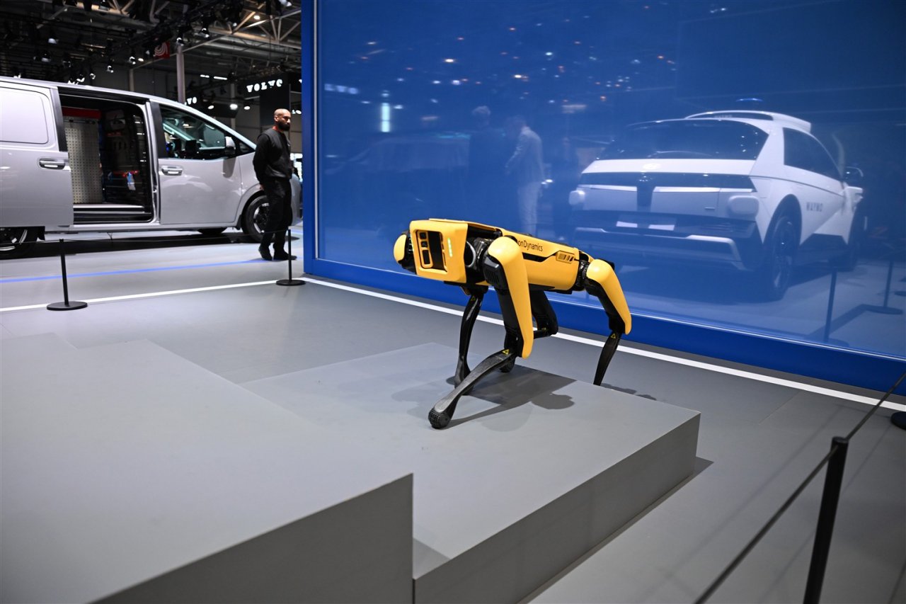 hyundai-paris-motor-show-2026-007-16.jpg