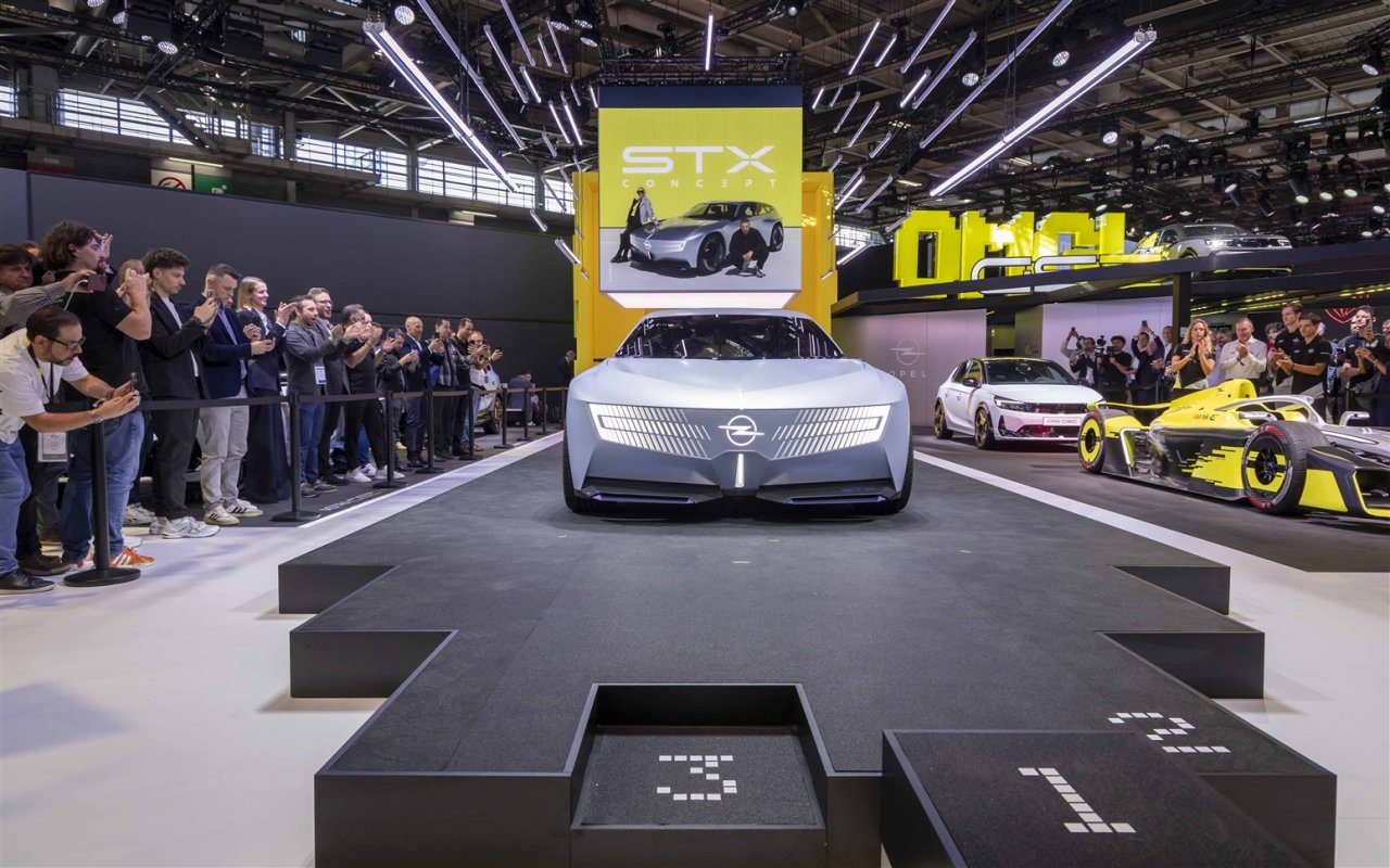 opel-stx-concept-lansmani-1.jpg