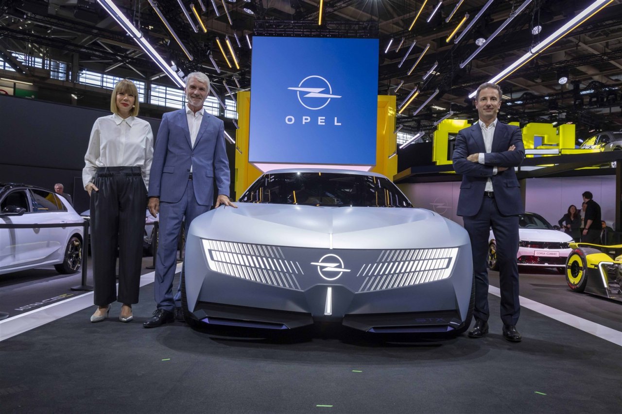 opel-stx-concept-lansmani-3.jpg